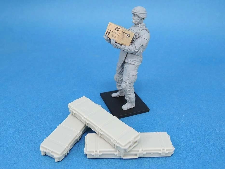 Legend Productions 1/35 Military Gun/Weapon Case I (10each)