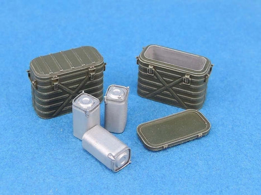 Legend Productions 1/35 Mermite Food Container set (Closed 8/Open 2)