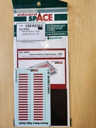 Eduard Space Photo-Etched 1/48 Remove Before Flight Black (steel)