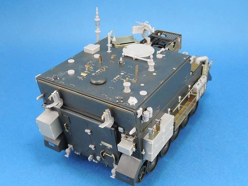 Legend Productions 1/35 IDF M577 Mugaf Early Conversion set (for Tamiya)