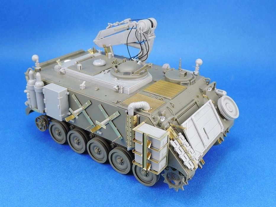 Legend Productions 1/35 IDF Fitter Conversion set (for 1/35 M113s)