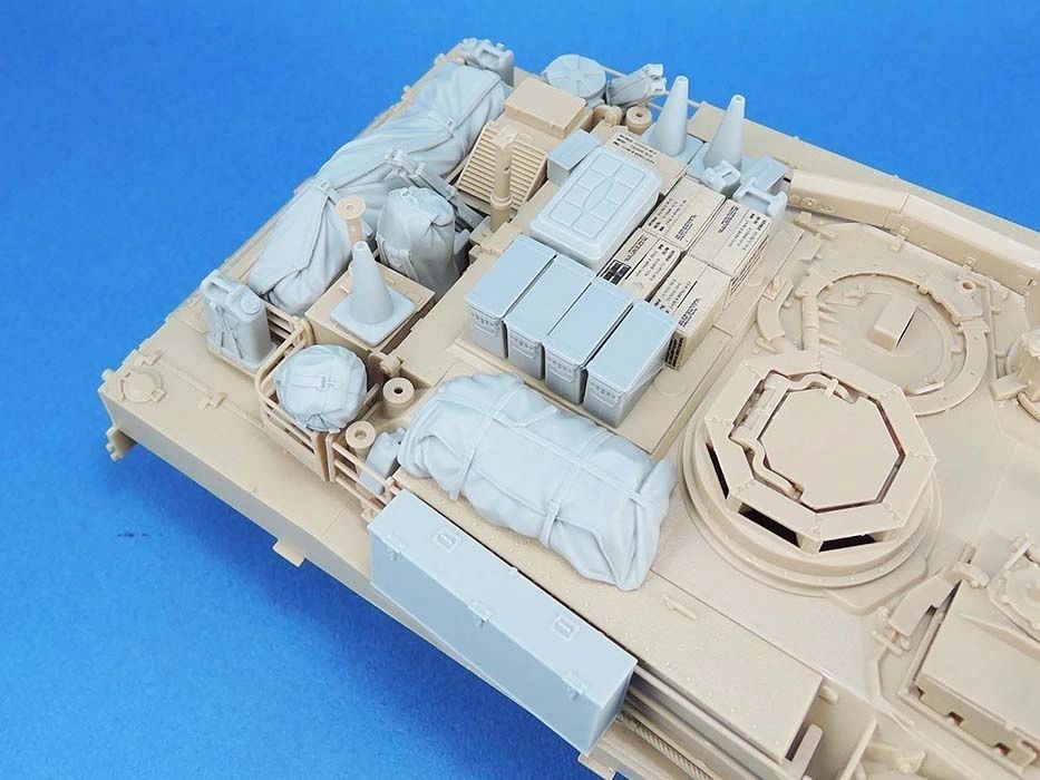 Legend Productions 1/35 M1A2 Stowage set S1